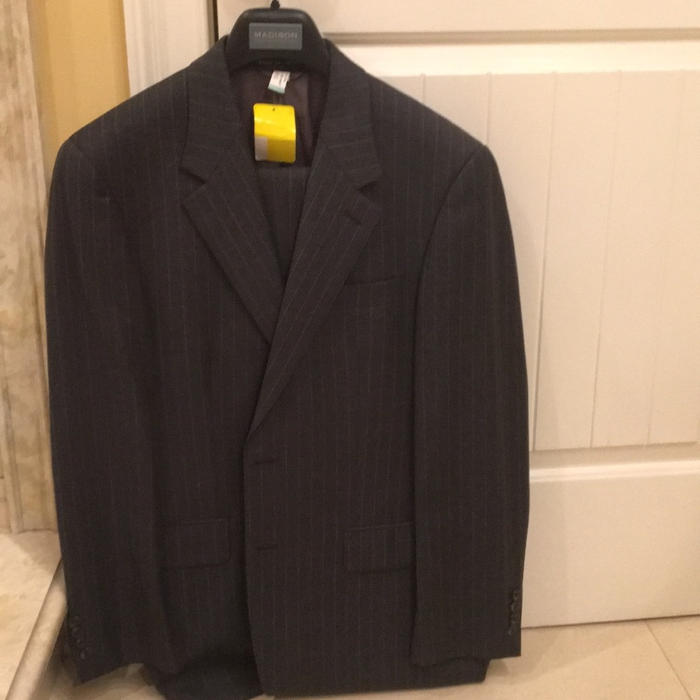 Lauren Ralph Lauren grey pinstripe suit 38 R